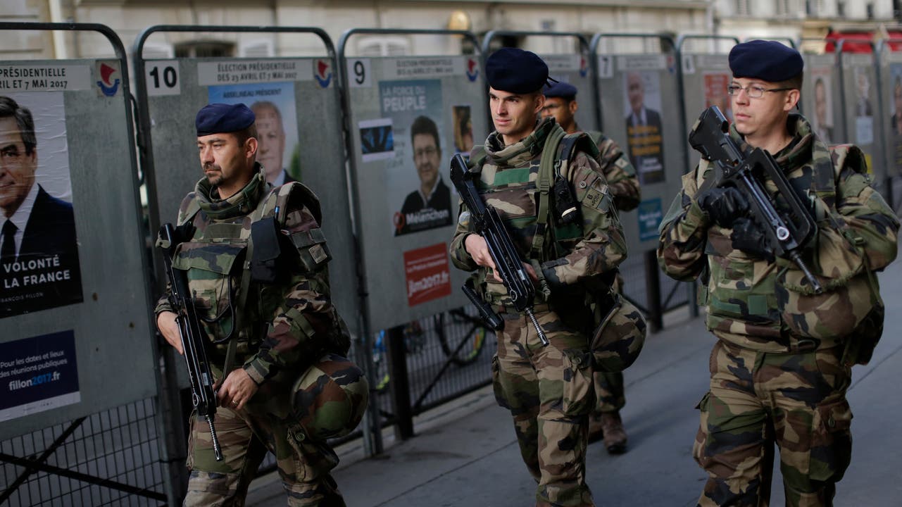 50'000 Polizisten und Soldaten sichern die Wahlen in Frankreich ab.