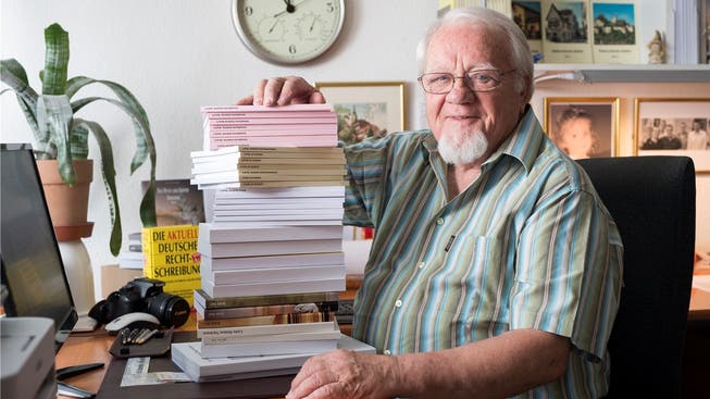 Heinz Walter hat in den letzten Jahren über 30 Bücher geschrieben.