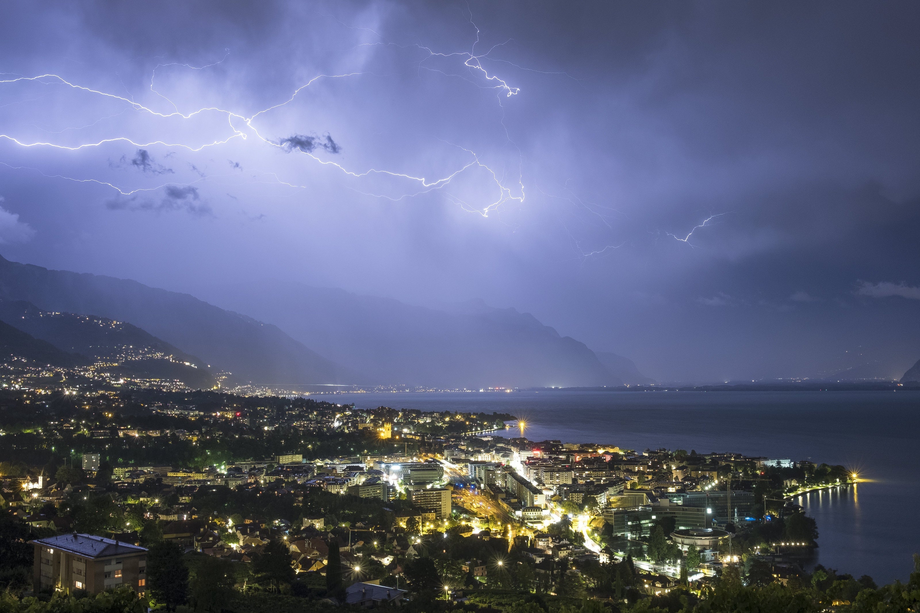 Bildstrecke - Starkregen, Hagel, Sturm: Unwetter Suchten In Den Letzten ...