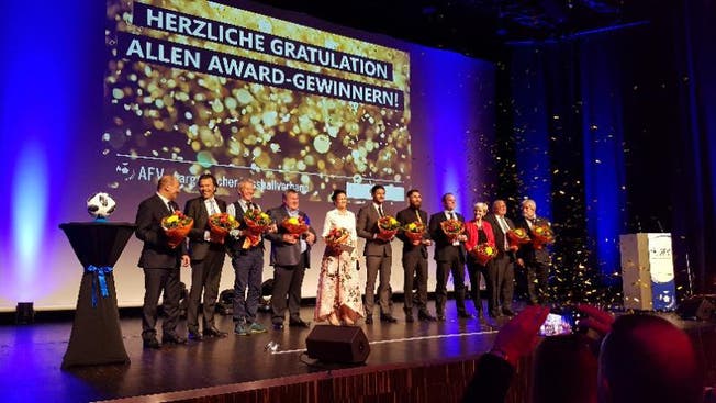Alle Award-Gewinner der AFV-Gala auf der Bühne.
