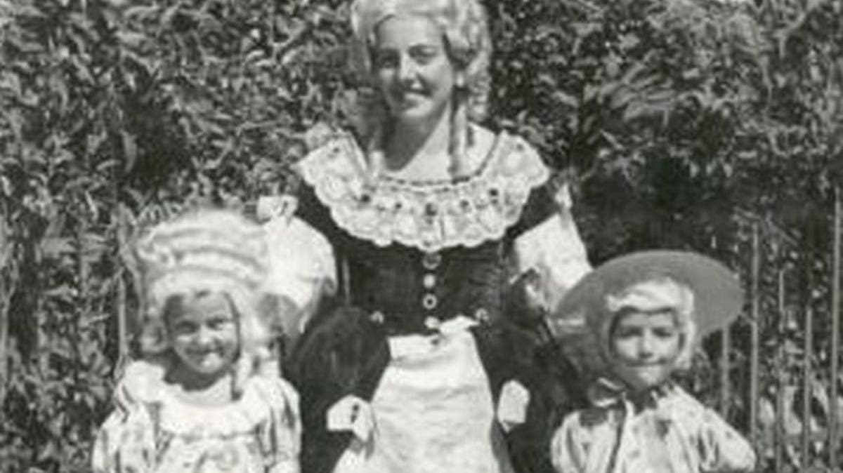 1937: Rita Wunderli-Ciocarelli und Kinder.