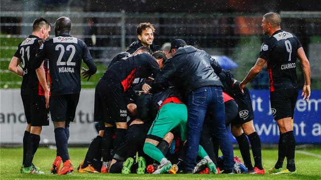 Nach dem Treffer zum 3:1 gegen den Leader aus Zürich ist die Erleichterung beim FC Aarau riesig.