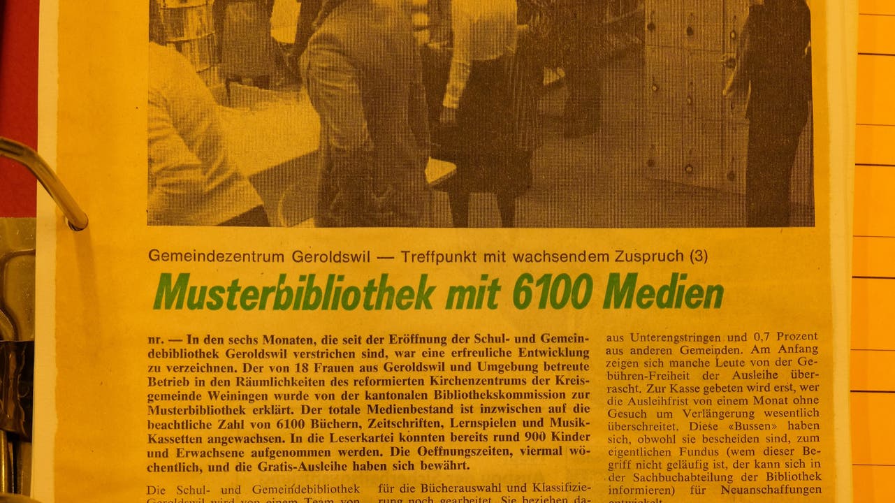 1978, ebenfalls ein halbes Jahr nach der Eröffnung, wurde die Geroldswiler Bibliothek von der kantonalen Bibliothekskommission zur "Musterbibliothek" erklärt, wie der damalige Bericht der "LiZ Limmat-Zeitung" zeigt.