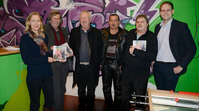 Sie haben am Jahrbuch mitgearbeitet (von links): Salome Moser, Thomas Schärli, Claude Barbey, Mario Castori, André Weyermann und Silvan Granig.
