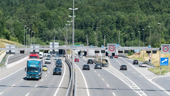 Ein Autobahn-Dach im Anschluss an den Baregg-Tunnel: So wollen die Grünen das Lärmproblem in Dättwil lösen. Mario Heller