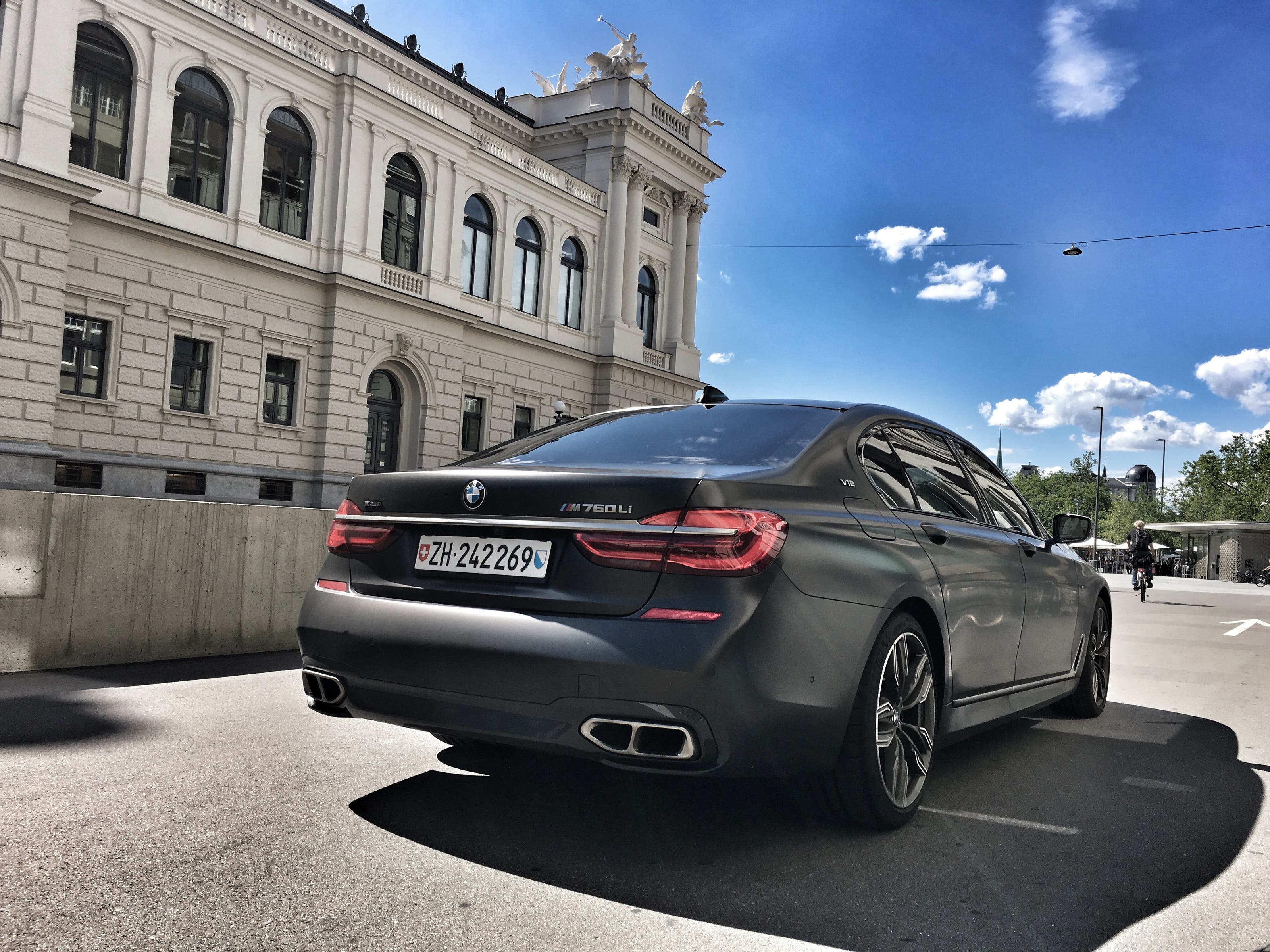 Bildstrecke BMW M760 Li xDrive