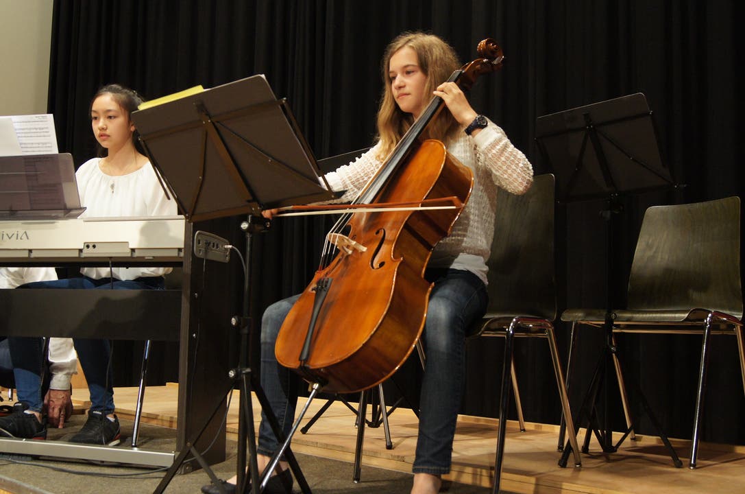 Das Oberstufenensemble ist auch besetzt mit Elektropiano und Cello