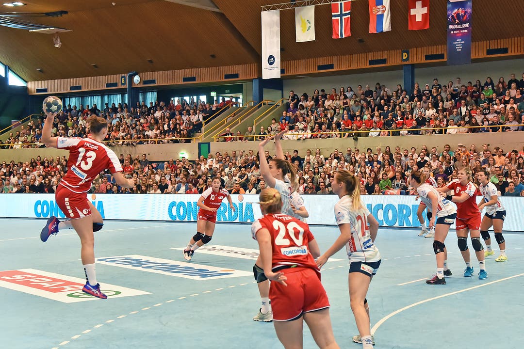 Frauenhandball: Schweiz - Norwegen in der Oltner Stadthalle