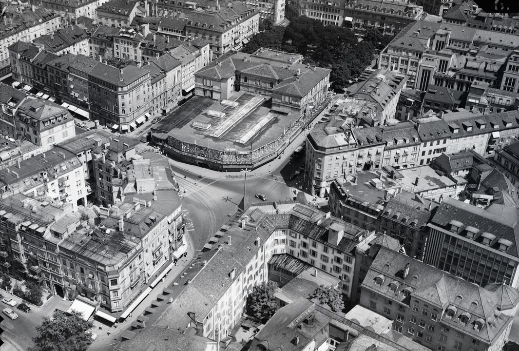 Der Löwenplatz von 1957.