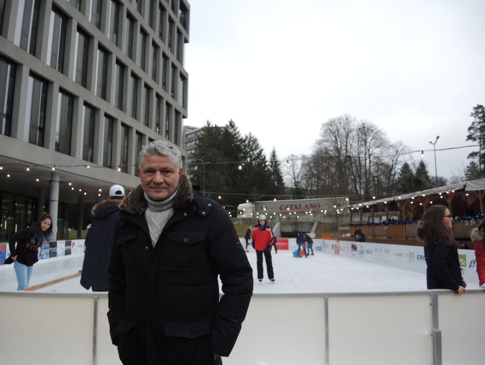 Zwischenfazit Campus Eiszeit Das Eisfeld auf dem Campus der Fachhochschule Nordwestschweiz in Brugg-Windisch wird rege besucht.