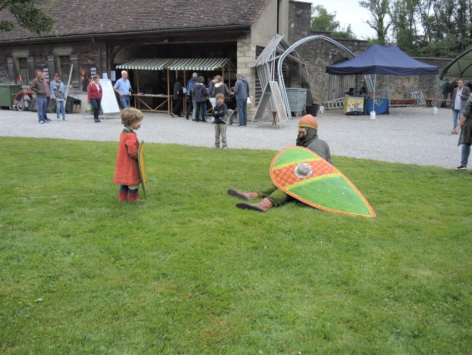Die Kinder haben viel Spass am Klosterfest