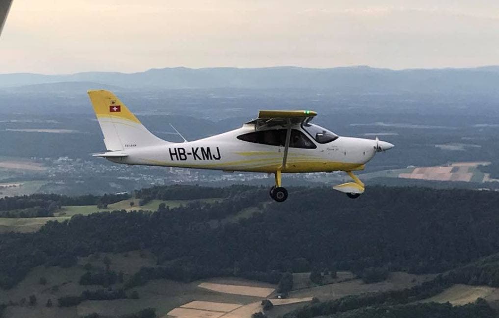 Beim abgestürzten Flugzeug handelt es sich um eine Piper der Flugschule Basel.