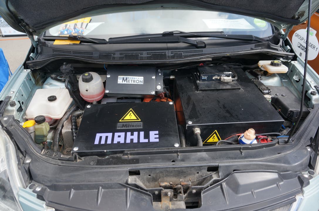  So sieht der Motor des Metron 7 aus Slowenien aus. Die Firma Mahle aus Deutschland hat den Wagen so umgebaut, dass er eine Reichweite von 826 km hat.