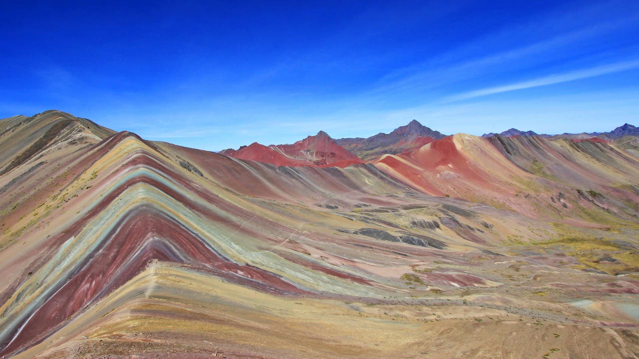 Claudia Bohl und Martin Schneiter unterwegs Die Regenbogen-Berge in Peru, auch montañas arco iris genannt.
