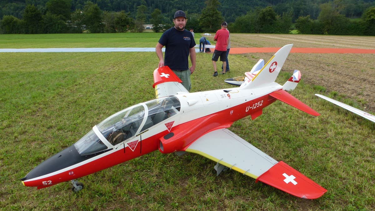 Aargau: Modellflugzeug-Akku verursacht Brand - 20 Minuten