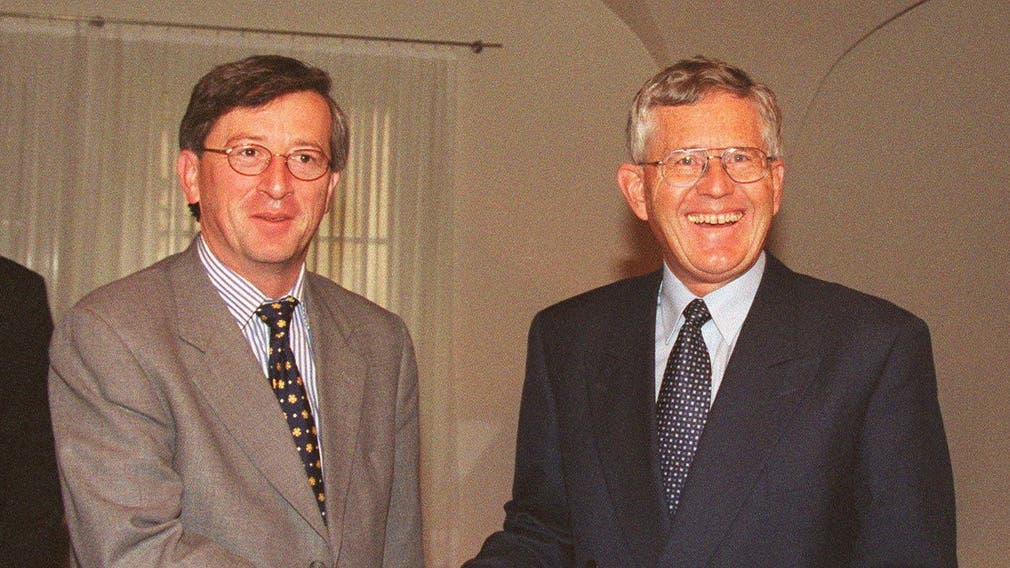 Alles begann 1998: Als Premierminister Luxemburgs empfängt Juncker Finanzminister Kaspar Villiger.