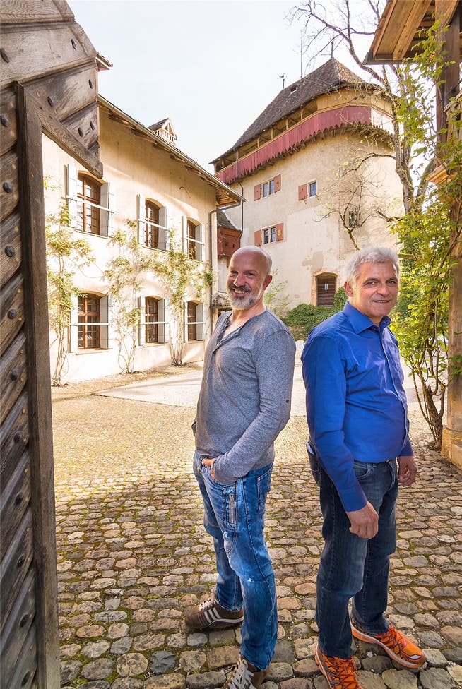 Die guten Geister auf Schloss Wildenstein: Hansjörg Surer (l.) und Dieter Leutwyler. Kenneth Nars