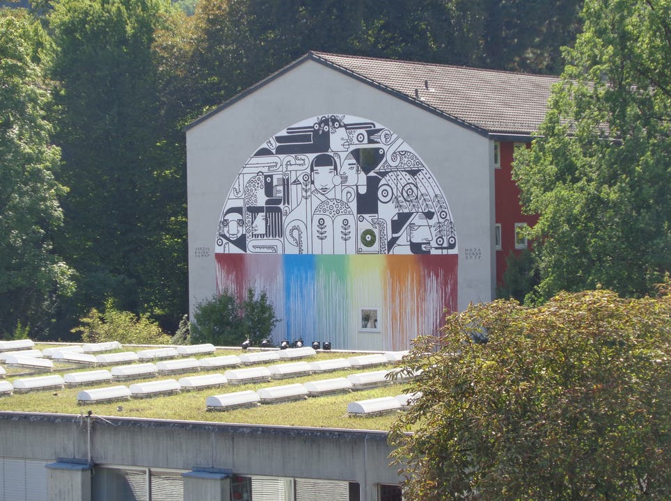  Wandbild am Schulhaus Tannegg von Maja Hürst