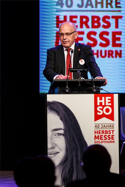 Die HESO 2017 hatte zum Start prominenten Besuch: Ueli Maurer bei der Eröffnung