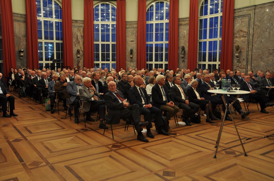 Die Vernissage zum Buch fand in der Aula der Universität Zürich statt.