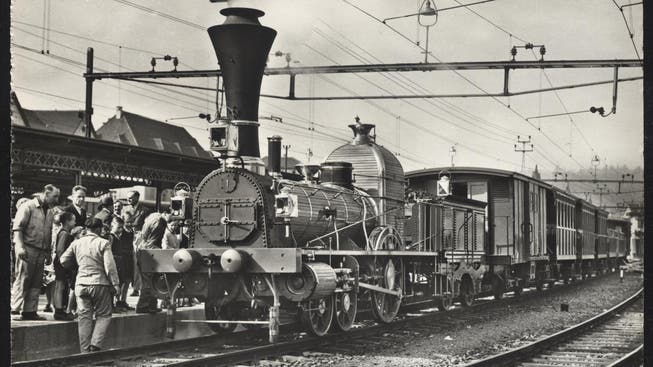 Den Bau der Spanischbrötlibahn mussten einige Arbeiter mit ihrem Leben bezahlen (Im Bild die Spanischbrötli-Bahn anlässlich der 100-Jahr-Feier anno 1947 in Baden).