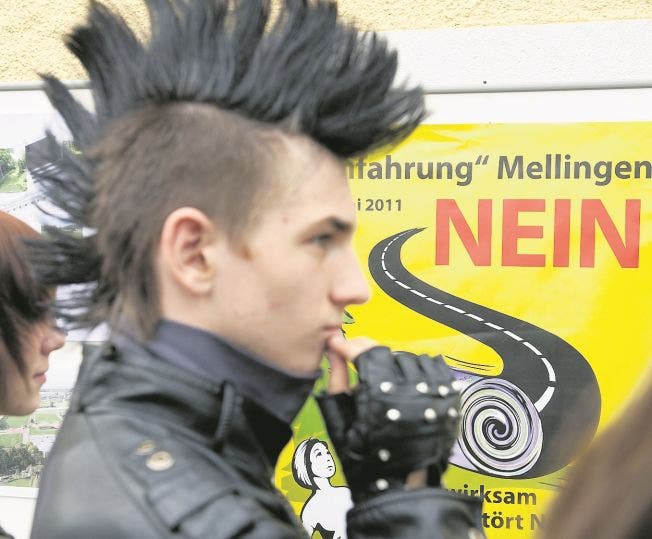 26. März 2016 in Wohlenschwil: Demonstration gegen die geplante Umfahrung.