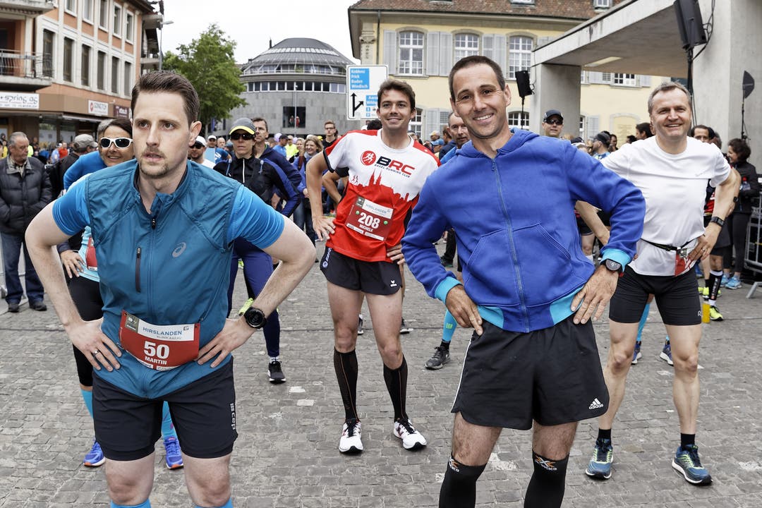 Aargau Marathon 2018 Aufwärmen mit Nationalrat: Bernhard Guhl (rechts) lief die ganze Marathondistanz.