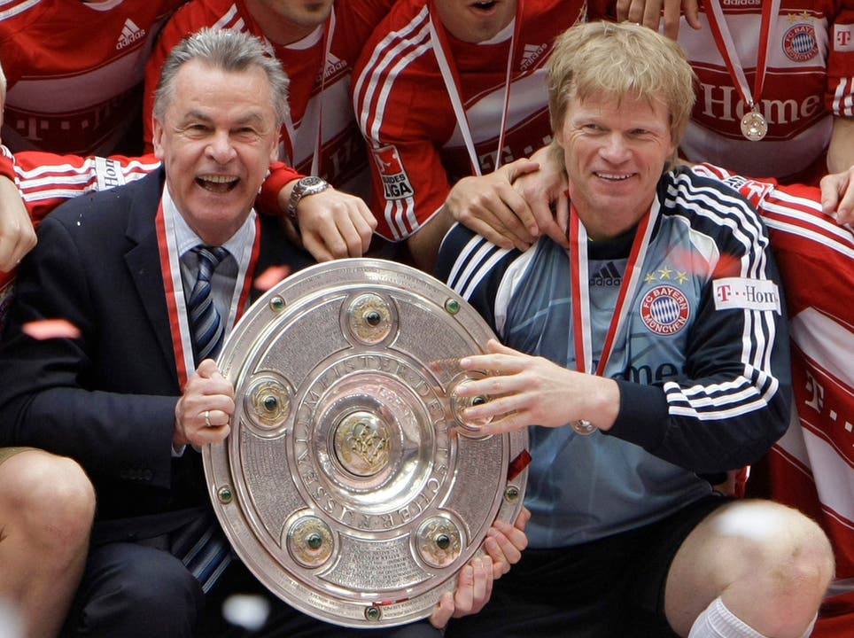 Hitzfeld holt sechs Meisterschaften mit Bayern München – dazu zweimal den DFB-Pokal, die Champions League 2001/01 und den Weltpokal 2001.