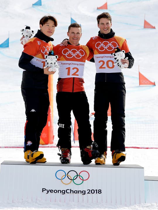 Galmarini mit Silbermedaillen-Gewinner Lee Sangho (Südkorea, links) und Bronzemedaillen-Gewinner Zan Kosir (Kroatien, rechts).