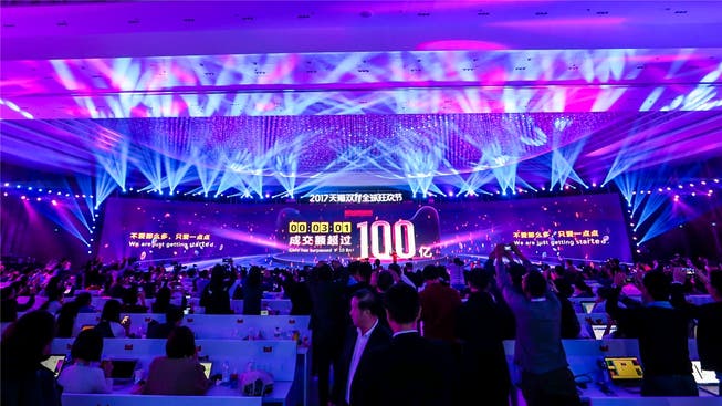 Der Countdown zum «Singles’ Day»: eine riesige Party auf dem Schanghaier Expogelände.ho/Alibaba