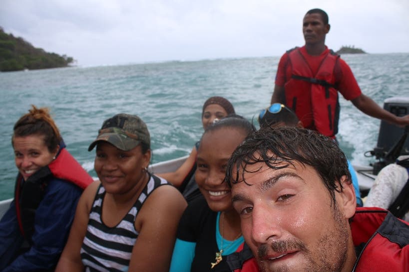 Von Puerto Obaldia nach Capurgana: Für weitere 20 Franken geht es mit diesem Boot über die Wassergrenze nach Kolumbien.