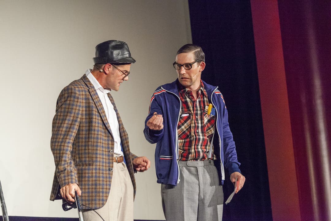 Die beiden Theaterkabarettisten Rhaban Straumann und Matthias Kunz alias Ruedi &amp; Heinz gaben witzige Inputs, was man mit den 200'000 Franken machen könnte.