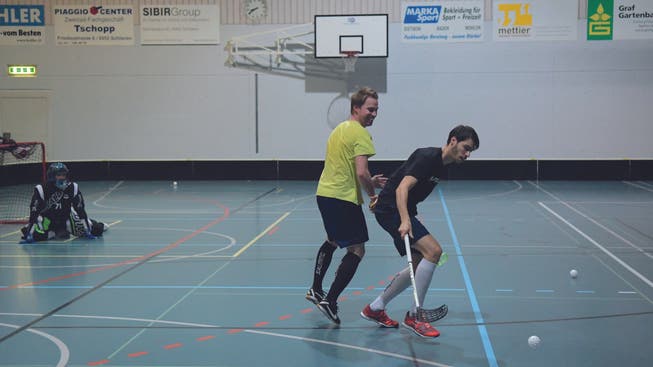 Valentin Ladner, der Neuzug vom Nationalliga-A-Ligisten GC, hier am Ball, will bei Unihockey Limmattal den jüngeren Spielern helfen.