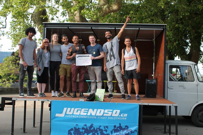 Die Jugendkommission der Stadt Solothurn vergibt den alljährlichen Projektpreis „Projekt des Jahres 2016“ an das Theaterprojekt „The FutStep“