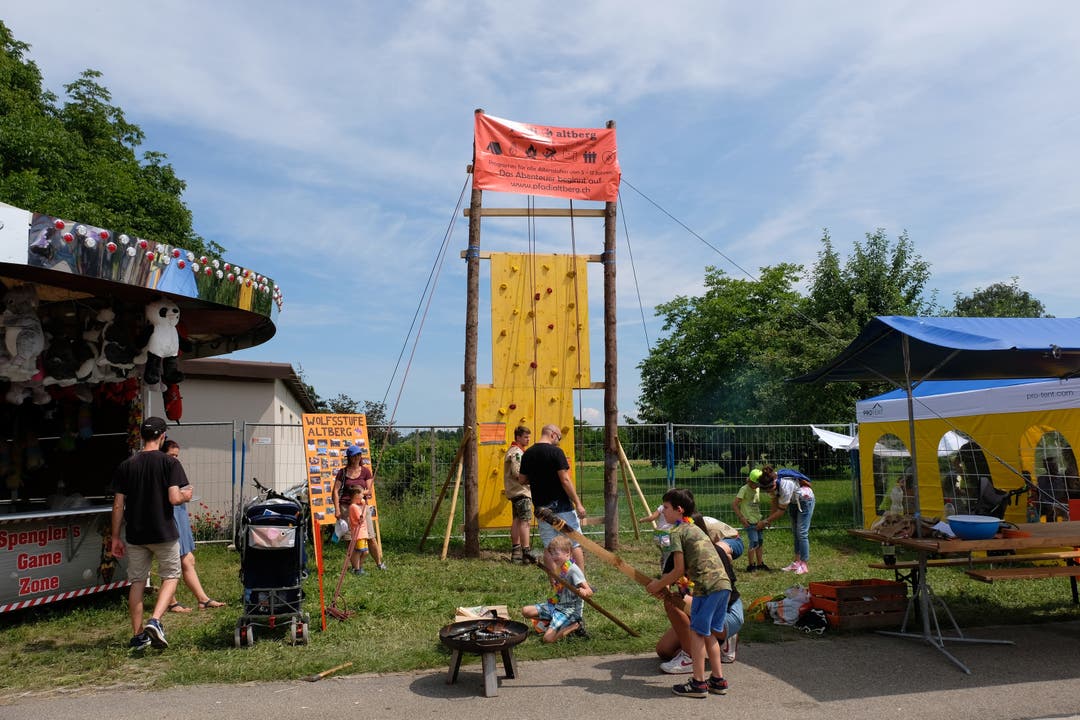 Rebblüetefäscht Weiningen 2018 Samstag Auch der Adventure-Park der Pfadi Altberg war beliebt.