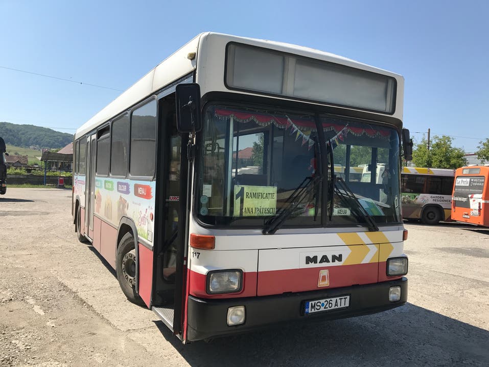 RVBW-Busse in Rumänien Seit rund 14 Jahren fahren in der Rumänischen Stadt Schässburg RVBW-Busse rum. Dies wurde dank einem Patenschaftsprojekt, das unter dem ehemaligen Stadtammann Josef Bürge initiiert wurde, möglich.