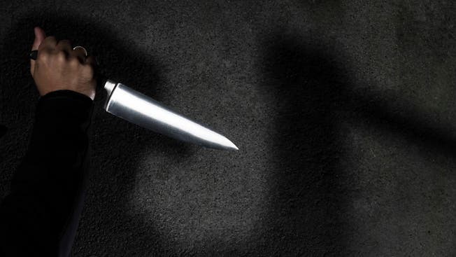 Messerstiche am ganzen Körper: Der 46-Jährige schob die Schuld für seinen Kontrollverlust der Ex-Frau zu. (Symbolbild)