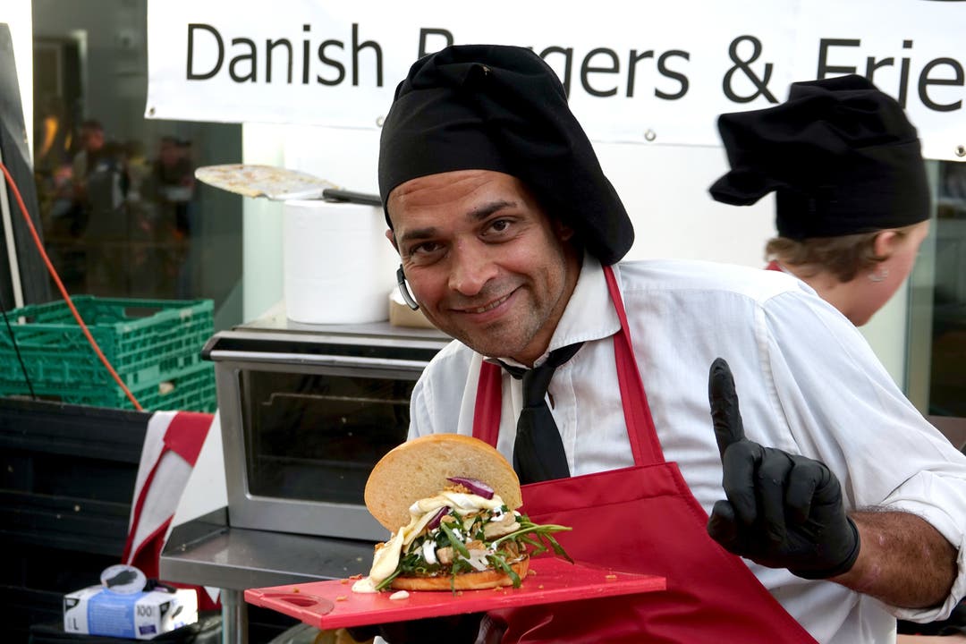 Robin Jensens 250-Franken-Hotdog wurde von Restauranttester Bumann verkostet – jetzt hat er einen «schwulen Burger» kreiert. Im Bild eine vegetarische Burgerkreation.