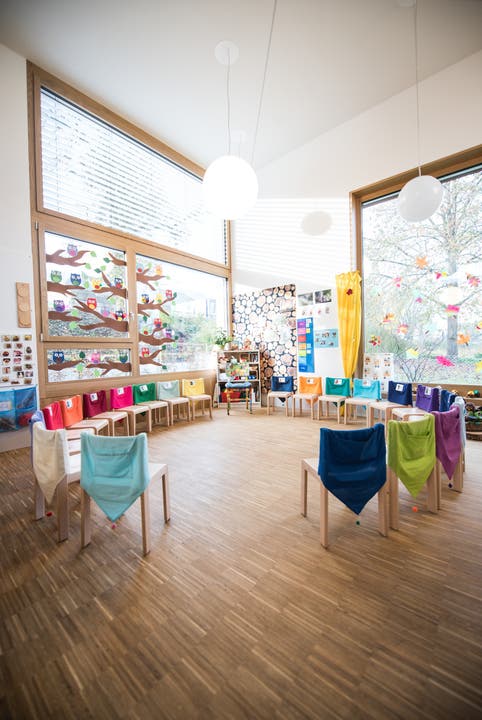 Eröffnung umstrittener Kindergarten in Büren a. A.