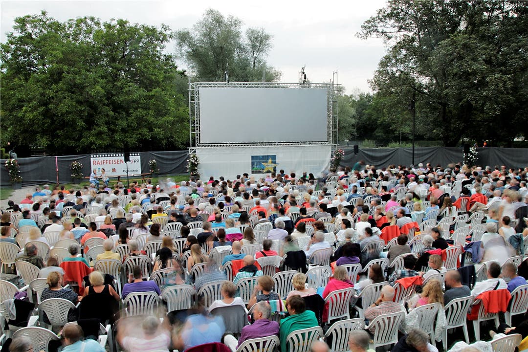 Zu Bad Zurzach gehört auch das allsommerliche Open-Air-Kino im Kurpark.