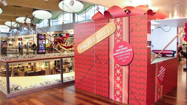 Zwei «Päcklihüüsli» stehen im Shoppi Tivoli jeweils zur Weihnachtszeit. zvg