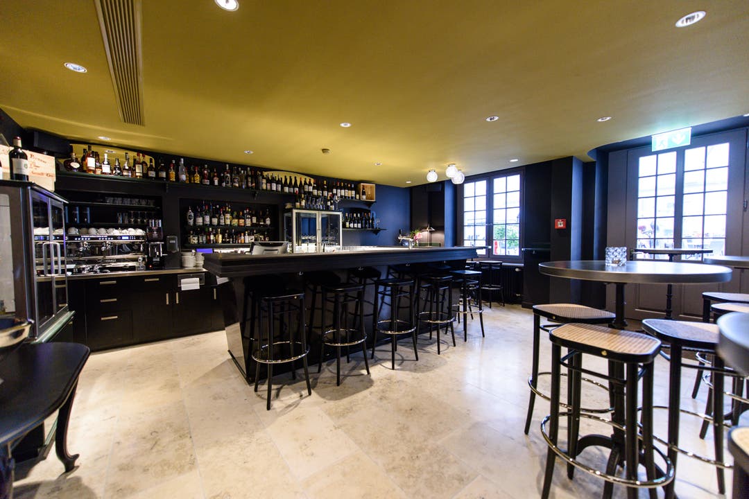Die neu quadratische Bar/Lounge anstelle der früheren schlauchförmigen «Krone»Bar soll zum Treffpunkt werden.