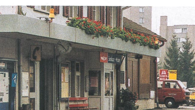 Baubeginn für die Umgestaltung der Bahnhofanlage Berikon-Widen auf dem Mutschellen im Jahr 1992. Fotos: Fritz Winterberger / Buch Bremgarten-Dietikon-Bahn