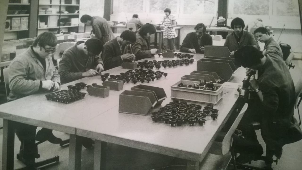 Ein Blick in eine Werkstatt der "arwo"-Stiftung Ende der 60er-Jahre, die aus der Vereinigung entstand.
