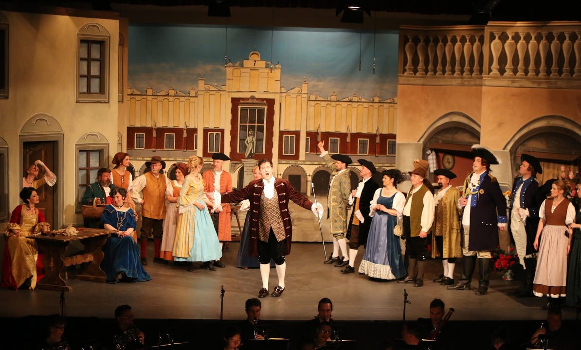 Premiere der Classionata 2015 Die Solisten und der «Classionata» Chor entführten das Publikum in der Aula des Schulhauses Brühl in Mümliswil ins besetzte polinsche Krakau im Jahr 1704.