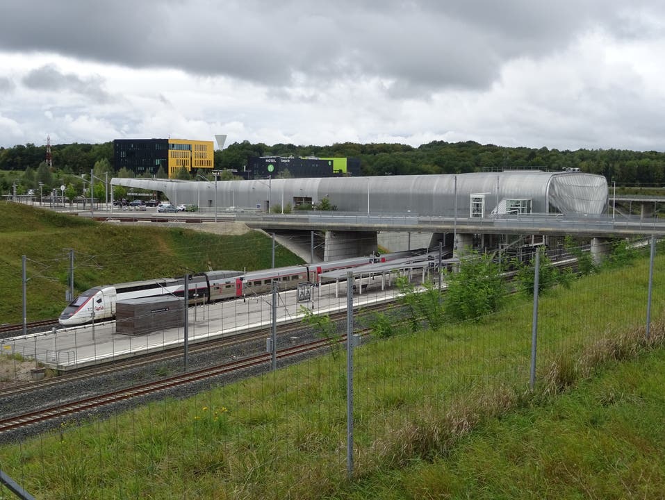 Der neue Bahnhof liegt direkt über der TGV-Haltestelle Montbéliard