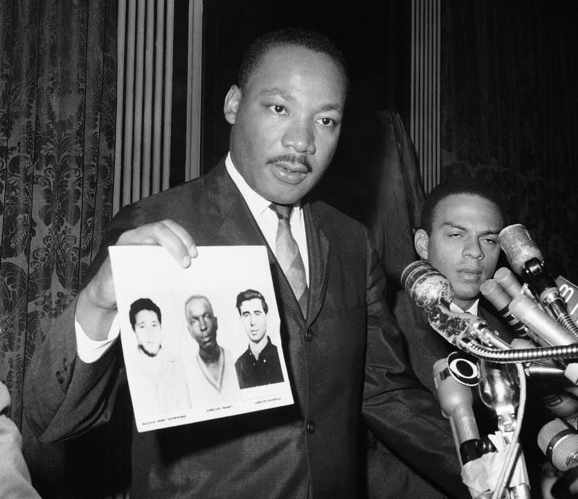 Martin Luther King: Friedensnobelpreisträger 1964 Für seinen stetigen Kampf für eine rechtliche Gleichstellung der afroamerikanischen Bevölkerung in den USA ehrte ihn die Friedensnobelpreis-Jury.