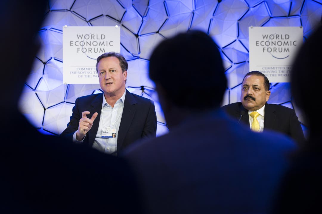 Der ehemalige britische Premierminister David Cameron (links) und Jitendra Singh, indischer Staatsminister, Entwicklungsministerium der nordöstlichen Region in Indien.
