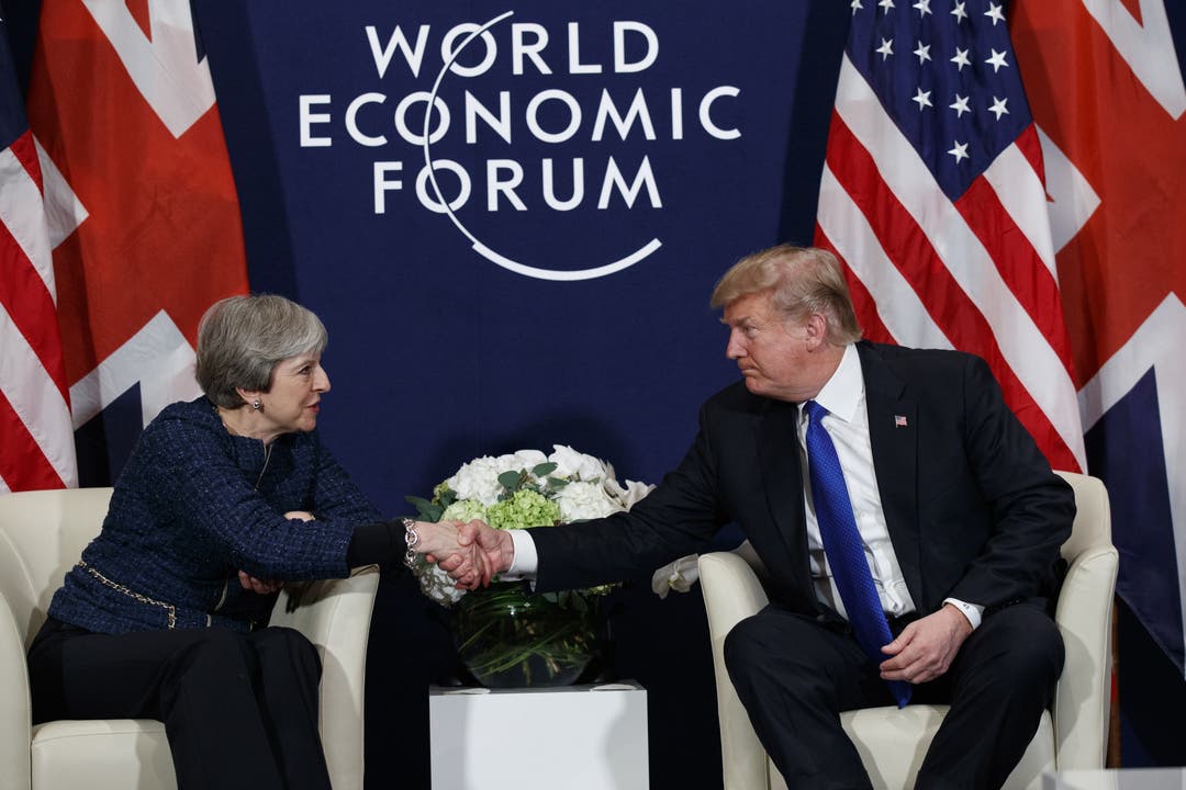 Donald Trump trifft die Britische Premierministerin Theresa May.