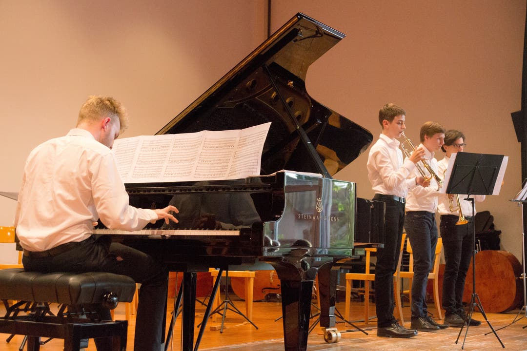 Die Friday Trumpets, eine Formation der Musikschule Baden, eröffneten den Abend, sozusagen als Vorgruppe